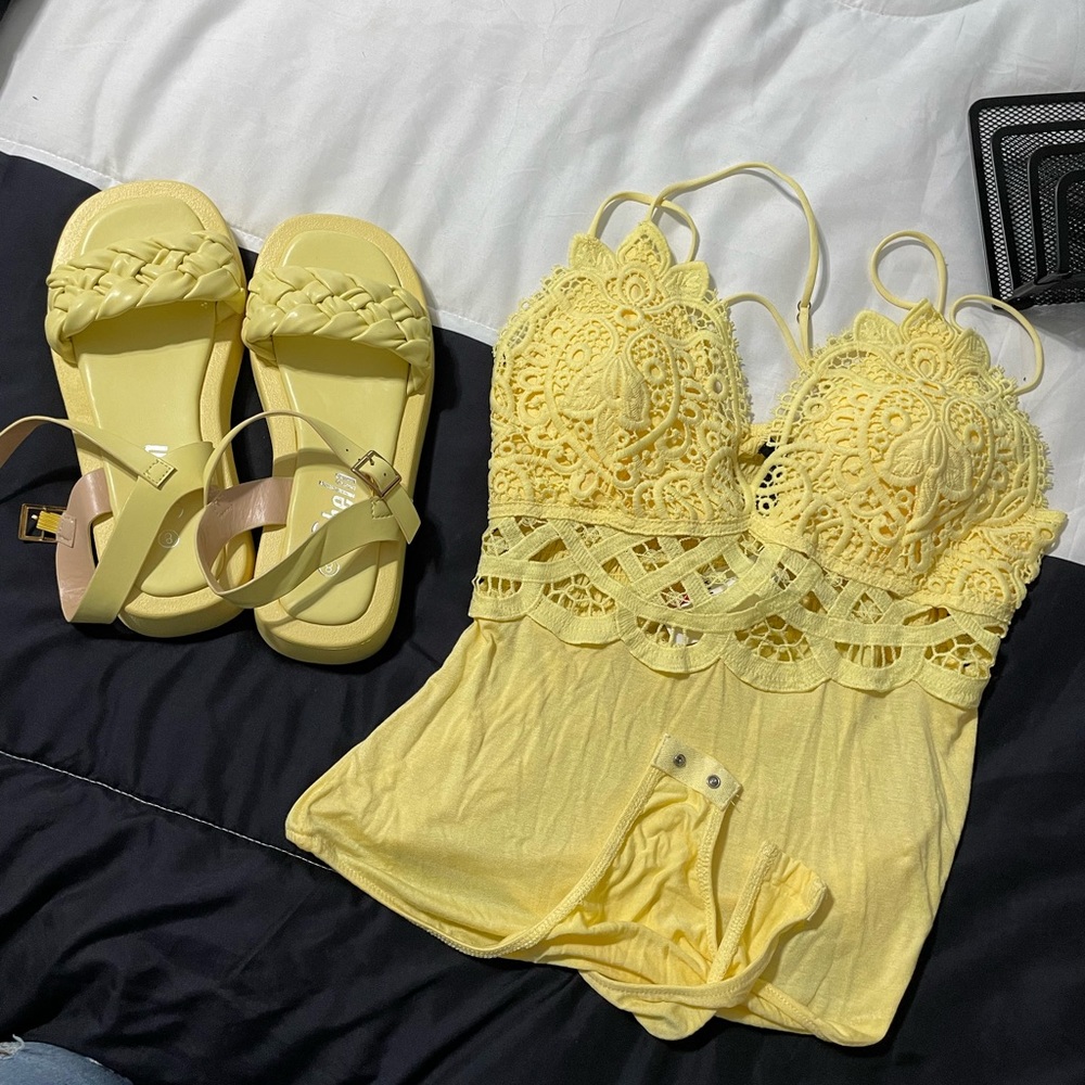Yellow top with sandals